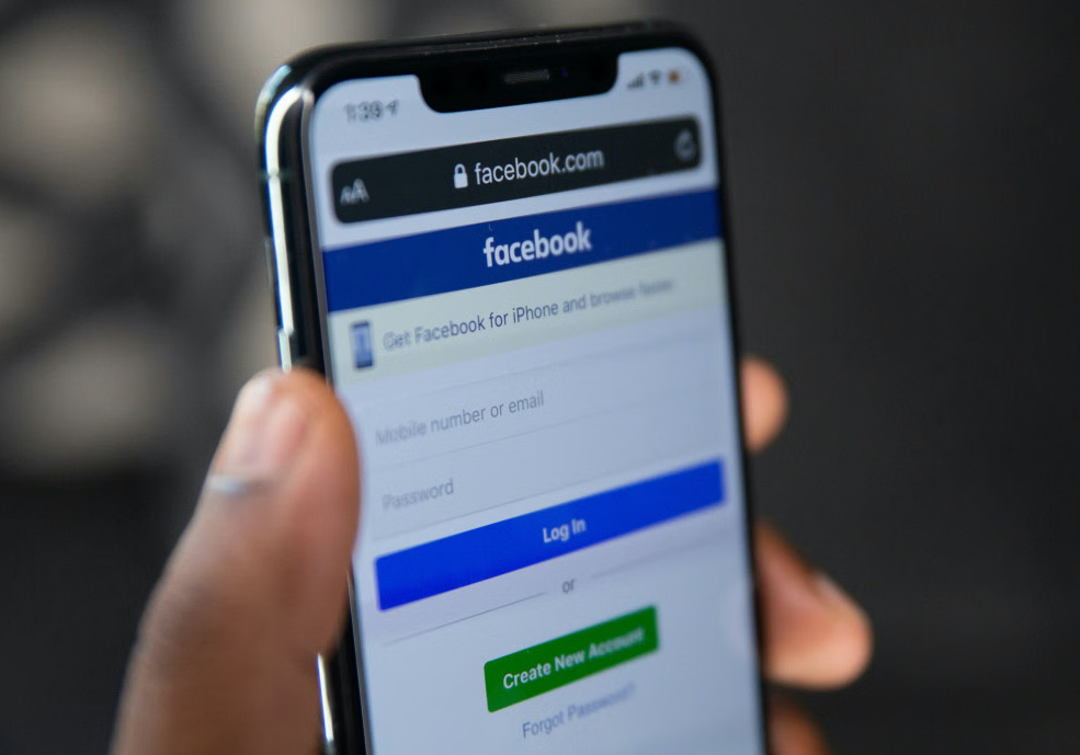 A Facebook keresése már nem mutatja a legutóbbi bejegyzéseket, a fotók is eltűnnek a keresésekből