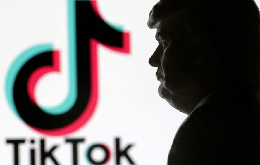 A Trump-adminisztrációval kötött megállapodás értelmében az Oracle fogja kezelni a TikTok algoritmusát az amerikai felhasználók számára