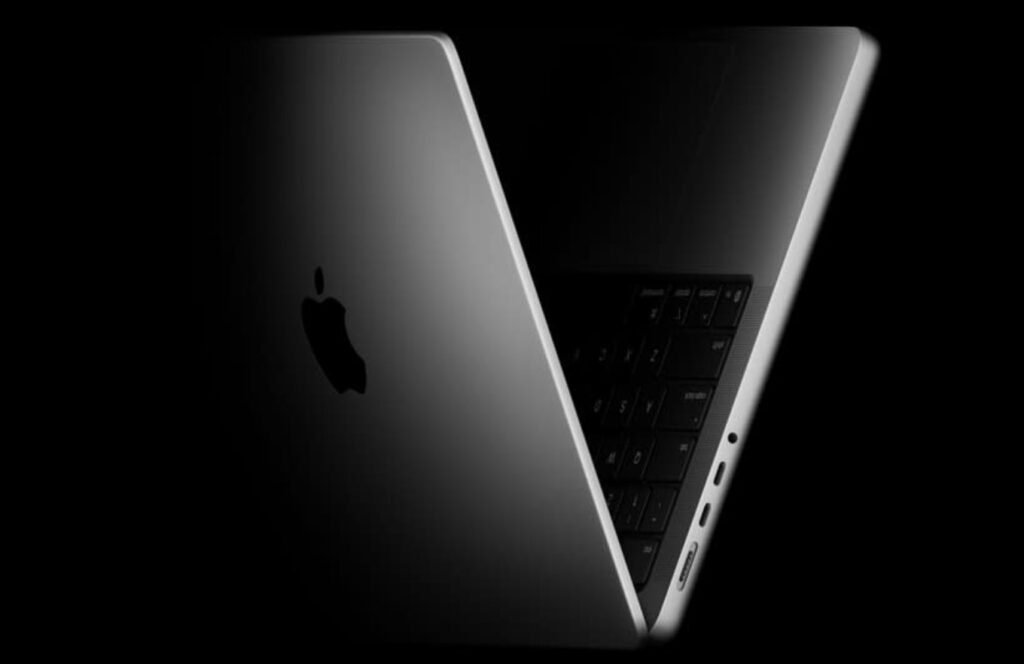 Apple bemutatta az első M5 chipet használó laptopját – a 14 hüvelykes MacBook Pro-t