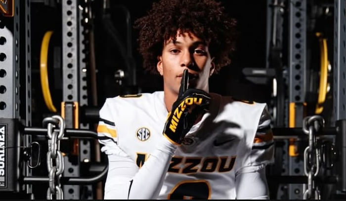 Mizzou elcsábította a Cincinnati-hez elkötelezett safety-t, Brody Jonest – a tehetséges védő a Missouri-t választotta hivatalos látogatása után