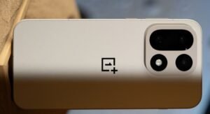 OnePlus 15 és OnePlus Ace 6 hivatalos megjelenési dátum és első részletek