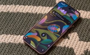 Android 16 QPR2 Beta 3.2: megérkezett a régóta várt zárolt képernyő javítás