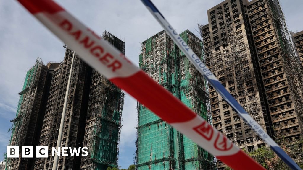 128-ra emelkedett a hongkongi toronyháztűz halálos áldozatainak száma