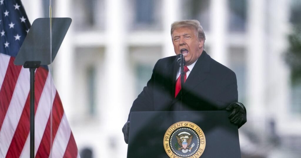 A BBC News vezetői lemondtak, miután a műsorszolgáltató szerint Trump