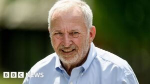 A Harvard Egyetem vizsgálja Larry Summers Epstein e-mailjeit