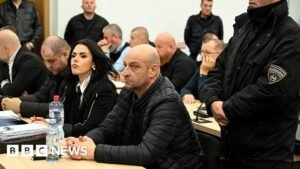 A per azután kezdődik, hogy 63-an haltak meg éjszakai klubtűzben