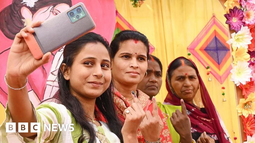 Bihar: Az indiai politikusok ingyenes választási kampányokat folytatnak