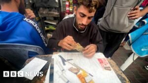 Miért töltök órákat a bankjegyek javításával?