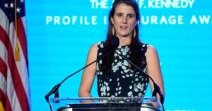 Tatiana Schlossberg egy másik Kennedy-család tragédiáját, a terminális rákdiagnózist fedi