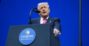 Trump „árulóknak” nevezte a demokratákat, amiért az illegális parancsok elutasítására