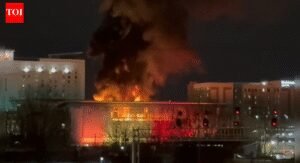 Észak-karolinai tűzvész: A Raleigh Kongresszusi Központot hatalmas lángok borították el