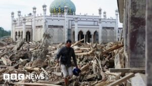 Meghaladta a 900-at a halálos áldozatok száma Indonéziában a legsúlyosabb