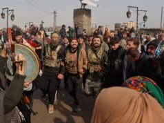 A szíriai hadsereg szerint a tűzszünet további 15 nappal meghosszabbodott a kurd vezetésű erőkkel| mobilit.hu