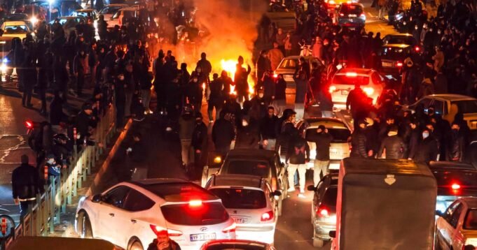 Egy iráni férfi azt írja le, hogy megszökött a halálos