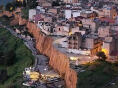 Hatalmas földcsuszamlás szicíliai házakat dőlt össze sziklaoldalba| mobilit.hu