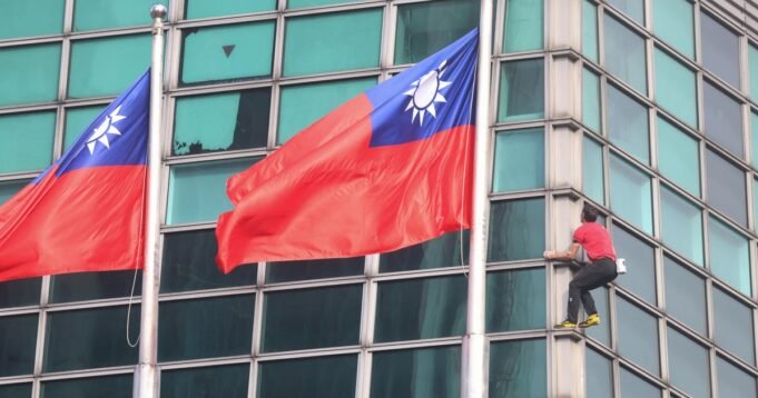 Hegymászó Alex Honnold Szabad Solos Taipei 101 felhőkarcoló | mobilit.hu