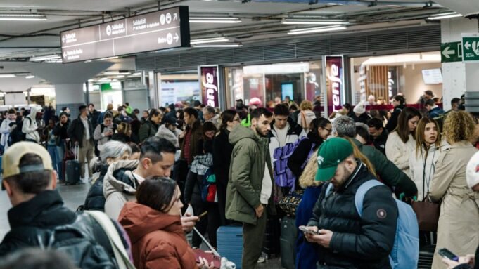 Nagysebességű vonatok ütköztek Spanyolországban, legalább 20 halott: NPR | mobilit.hu