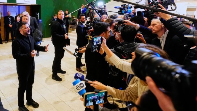 Oroszország, Ukrajna és az Egyesült Államok béketárgyalásokat folytat Abu-Dzabiban. Egy