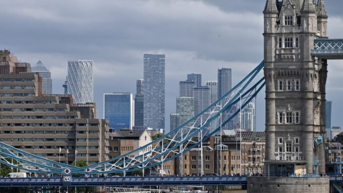 Részvények 600, DAX, CAC, FTSE, ASML bevétel | mobilit.hu