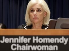 nukleáris biztonság; Helikopter baleseti jelentés; Ilhan Omar: NPR| mobilit.hu