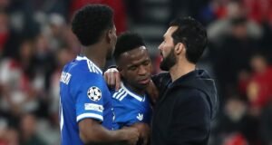 A Benfica azonosított két rajongót, akik majommozdulatokat tettek Vinicius felé| mobilit.hu