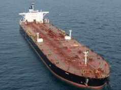 A francia nyomozás orosz biztonsági ügynököket tár fel egy lefoglalt árnyéktankeren| mobilit.hu