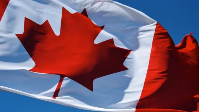 A kanadai Christian súlyos pénzbírságot kapott, mert csak két nemet