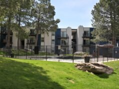 A per azt állítja, hogy a denveri Raven lakásokat hőhiány és csótányok sújtják| mobilit.hu