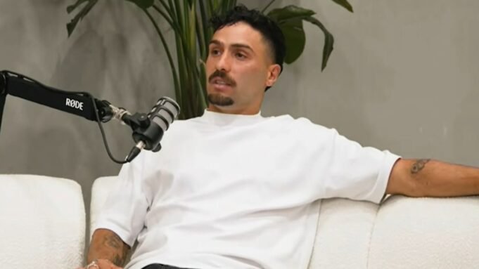 Adelaide Crows, Izaak Rankin megjegyzések, homofób visszaélés, felfüggesztés, visszavonulni akar