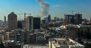 Amerika-Izrael Irán elleni támadása után Teherán megtorolta az Öböl menti országokat| mobilit.hu