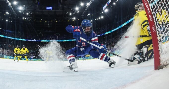 Az USA csapata továbbjutott a női jégkorong aranyéreméért, garantálva a