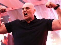 Carl Froch kénytelen volt elhagyni a Tyson Fury interjút John Fury találkozása után| mobilit.hu