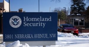 DHS leállás; Oroszország-Ukrajna tárgyalások; Téli Olimpia: NPR| mobilit.hu