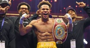 Devin Haney szemmel lőtt bajnoki címet az új osztályban a boksz legfiatalabb egyesített bajnoka ellen| mobilit.hu