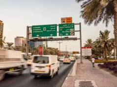 Egyesült Arab Emírségek: Dubai-Sarjah útvonalon vezet, miközben böjtöl a 2026-os ramadán idején? A szakértők az utakon tapasztalható súlyos fáradtság veszélyeire figyelmeztetnek| mobilit.hu