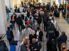 Elterjedt a pánik a Newark repülőtéren, miután golyót találtak a United Airlines gépének kabinjában.| mobilit.hu