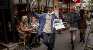 Franciaország lovagi címmel tünteti ki Párizs utolsó újságárusát: az NPR-t| mobilit.hu