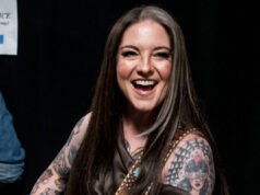 „Miattad van. Mindenki olvassa ezt”: Country sztár könnyeket hullat a mérföldkő pillanatának megünneplésére| mobilit.hu