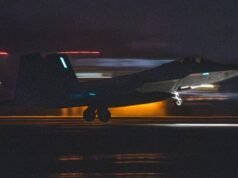 Miközben Trump kompromisszumra kényszeríti Iránt, számos amerikai harci gép csatlakozik a térség felé tartó „armadához”.| mobilit.hu