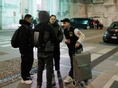 Milánó más megközelítést alkalmaz, mivel Olaszország szigorítja a bevándorlási szabályokat: NPR| mobilit.hu