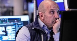 Minden szem az amerikai gazdasági adatokra és tarifákra szegezi – A nemzeti tőzsdei visszaesést vezette| mobilit.hu