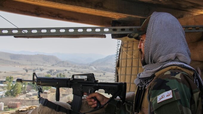 Mit kell tudni az Afganisztán és Pakisztán közötti legutóbbi harcokról?