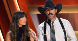 Riley Green ünnepli Ella Langley történelmi listás sikerét| mobilit.hu