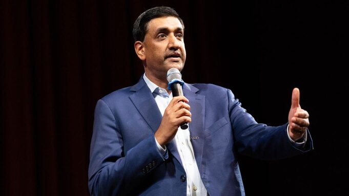 Ro Khanna képviselő hét alapelvet javasol a mesterséges intelligencia demokratikus