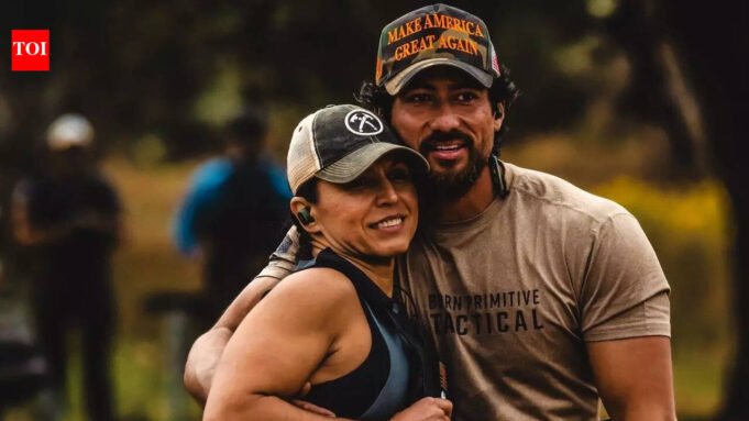 „Az egyetlenem”: Miért olyan ritka Tulsi Gabbard rikító férje az