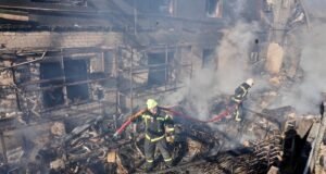 4 meghalt, 15 megsebesült a Kijev környéki orosz támadásban: NPR| mobilit.hu