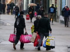 A nedves február a bevásárlási utak csökkenését hozza magával| mobilit.hu