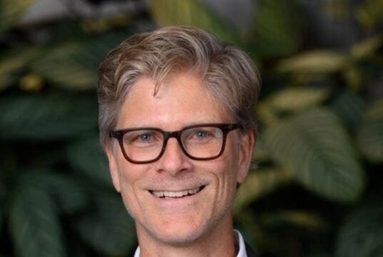 Az AWS igazgatója: „Ki partnerek határozzák meg a technológia következő 20 évét”| mobilit.hu