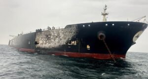 Az iráni háború gallononként 4 dollár fölé emeli a gázárat, mivel Trump azt fontolgatja, hogy felhagy a Hormuzi-szorosban tett erőfeszítéseivel| mobilit.hu