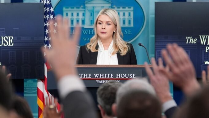 Az iráni nép jövőjéről folytatott megbeszélések szembetűnővé váltak a Fehér